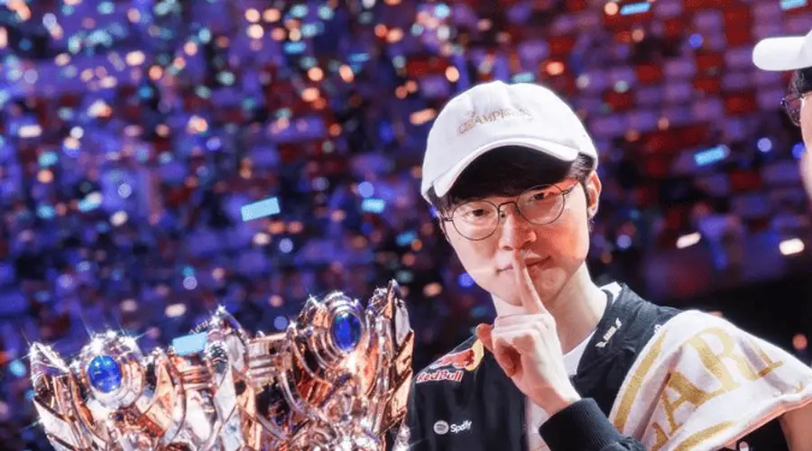 韩媒统计LOL选手奖金榜,仅有两人超百万美元,faker断层式领先