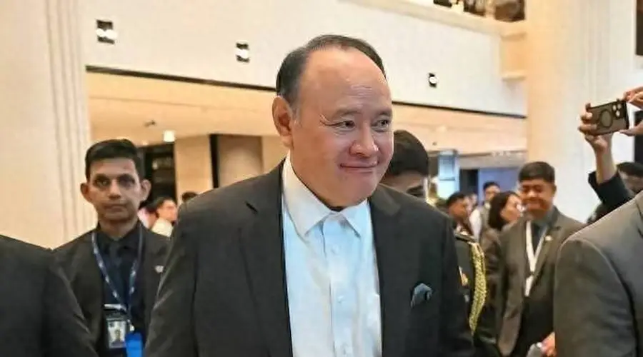 这回直接切断了！菲律宾秘密调回驻华武官，总统表态要长期反华