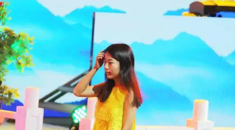 蒋方舟“阴沟翻船”,天才少女是人设更是包袱