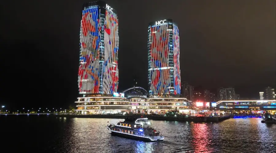2026带孩子去三亚必看：身份证与户口本到底该带哪个？
