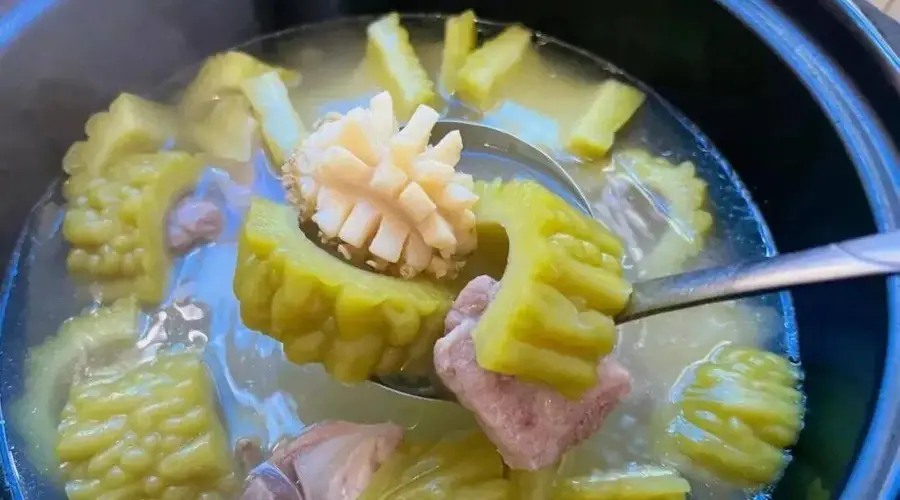 鲍鱼苦瓜汤:清热祛火滋阴润燥益胃生津