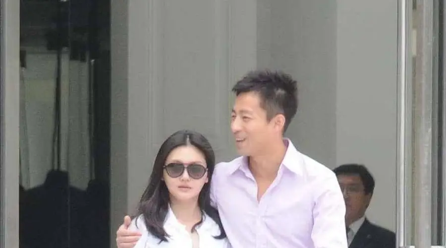 曝大S豪宅已转名,葛斯齐介入,难怪S妈紧追不舍 玥儿姐弟已离境