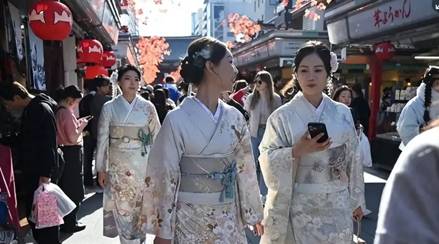 万万没想到,中日关系都这样了,竟还有中国人非要去日本旅游?