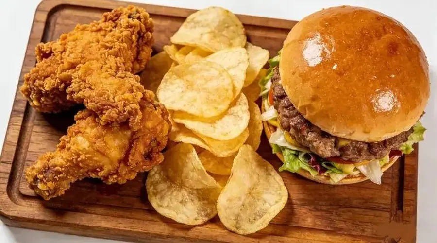 吃零食上瘾停不住？每月多花 500 块，最后全贴医药费？