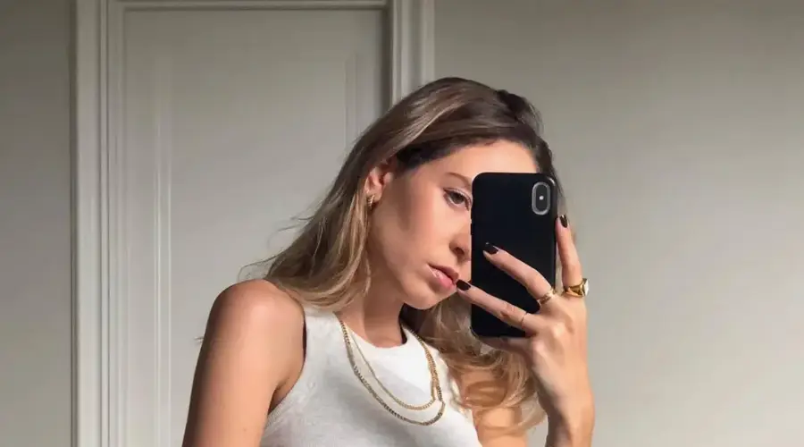 那件极简的衣服,藏着你自由的灵魂和顶级的底气