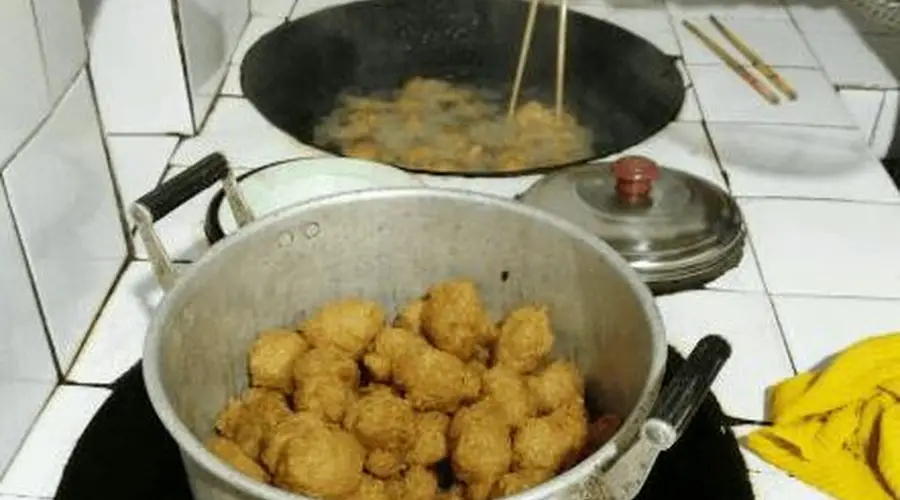 潘强国|乡味绵长,难忘红稻床炸圆子