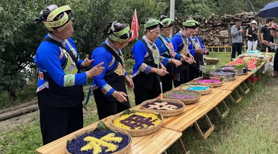 麻栗坡县八布乡“关秧门”文化旅游节启幕