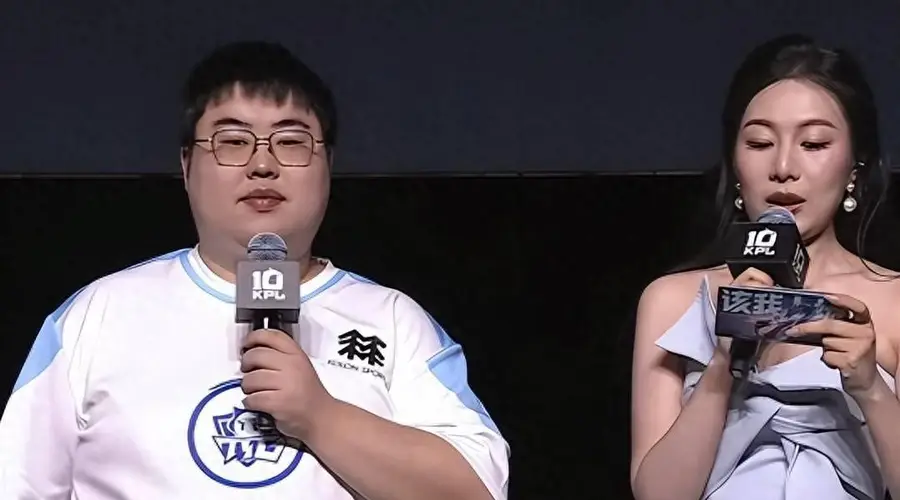 TTG零封WB 小胖高情商叫住队友别虐泉 安凉承认被胖皇压制