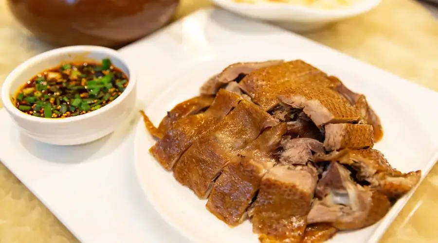 重庆425道鲜香菜品出炉 打破美食麻辣刻板印象