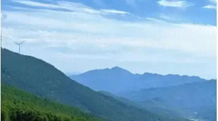 山西云顶草原夏日平均温18℃ 无商业套路成康养好去处