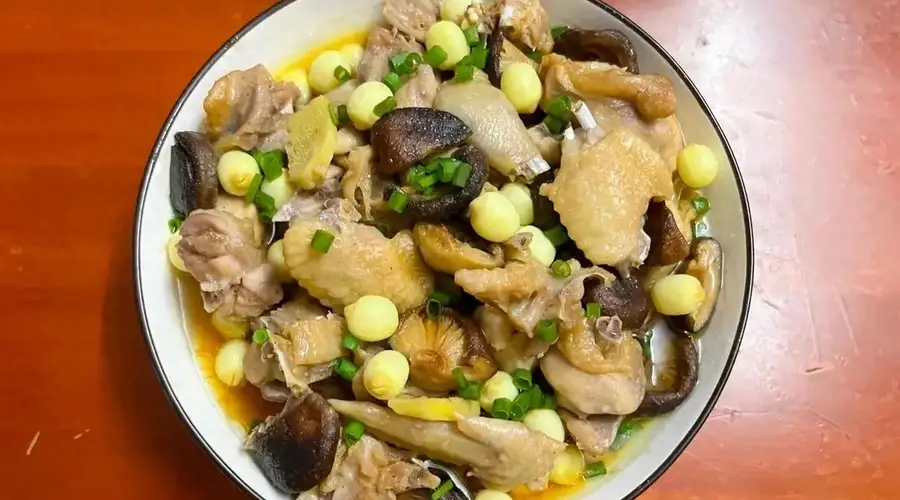 8月7日立秋 这道莲子蒸鸡肉正养人