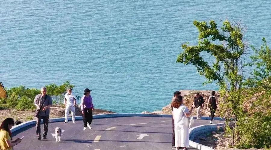 连云港老障头免费小众海景 原生礁石日落超治愈