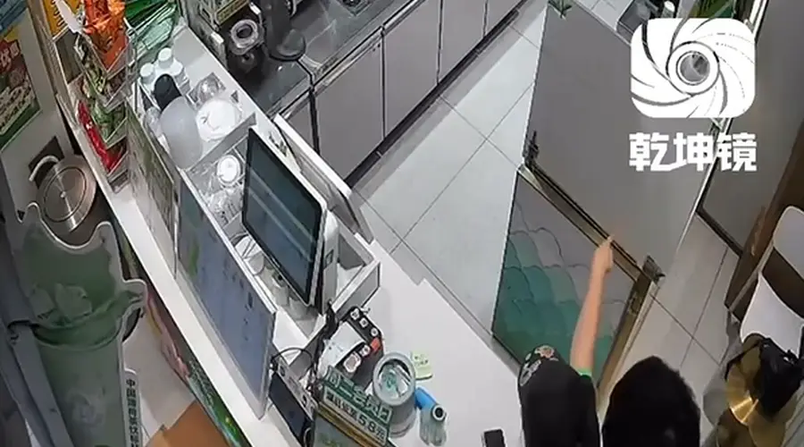 陕西一益禾堂督导对17岁女店员实施猥亵,涉事男子被行政拘留7日,受害女店员被诊断为焦虑抑郁,益禾堂:该男子已被停职,将开除处理