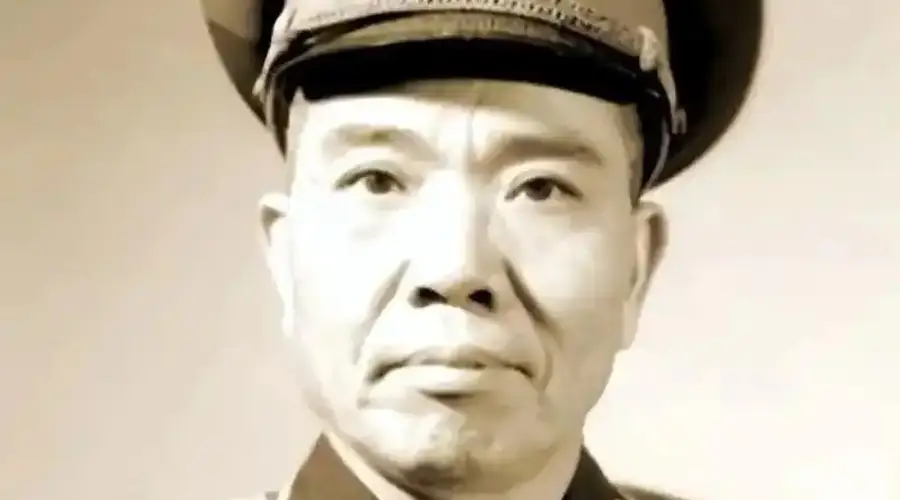 毛主席将他的名字,从少将名单划掉,此人流泪说:毛主席没忘了我