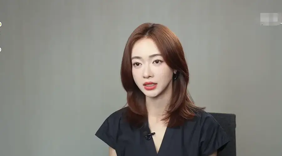 顶流公开找工作，挺急的