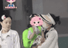 李小璐疑似怀二胎 带神秘小女孩回家引猜测