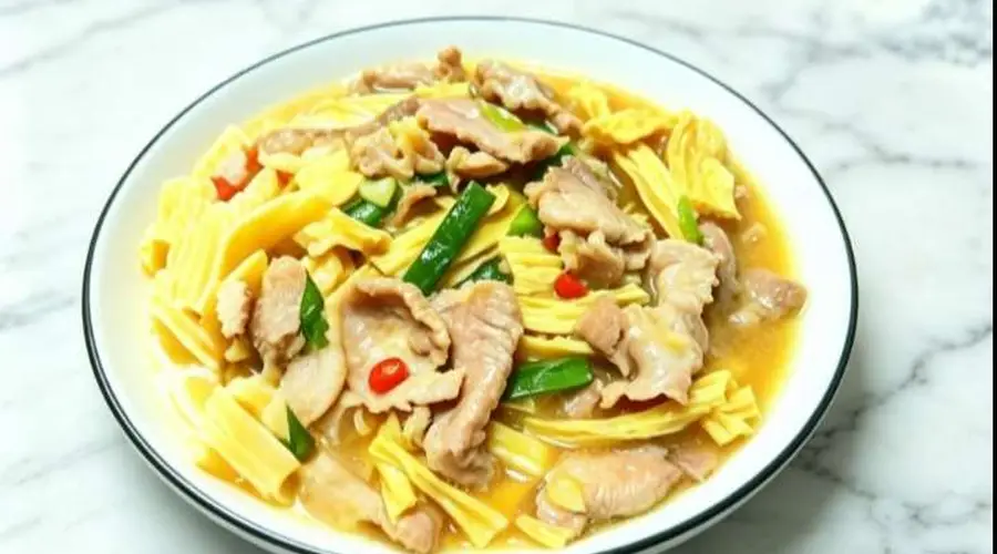 下班来道快手腐竹焖肉 开盖香到直咽口水