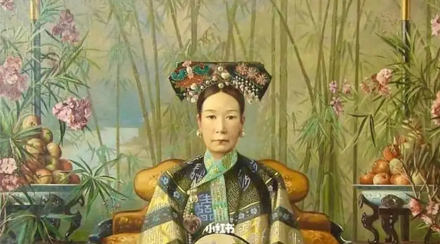 慈禧为何死后一年才下葬？尸体臭了吗？孙殿英炸开坟墓才知真相