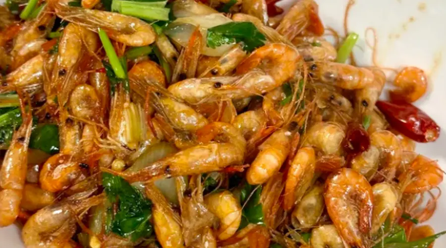壳脆肉甜麻辣浓郁,一口尝尽江河鲜与山城辣韵
