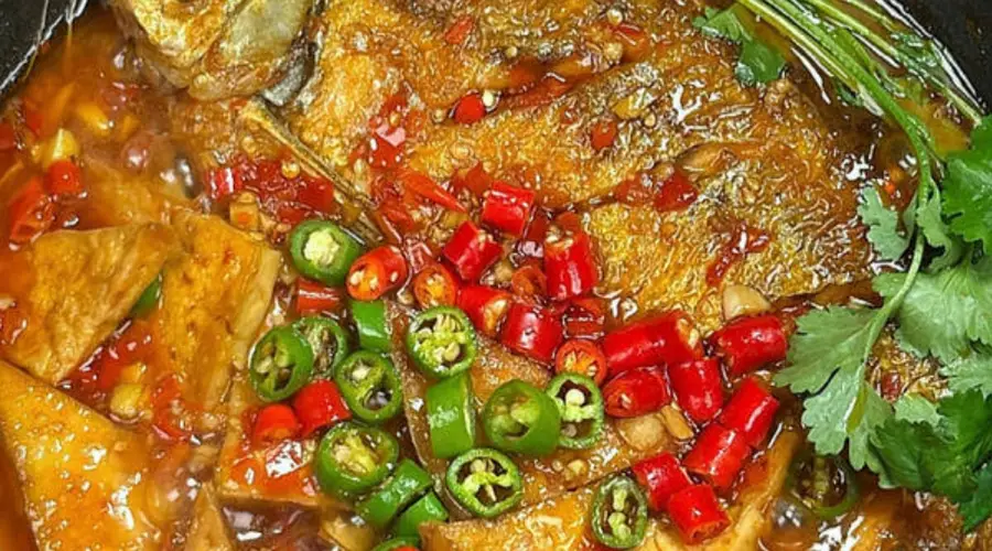 啤酒剁椒鱼烧豆腐，鲜辣入味妥妥干饭神器