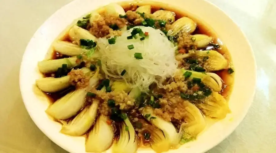蒜蓉粉丝蒸白菜做法简单 清爽下饭适合当下食用