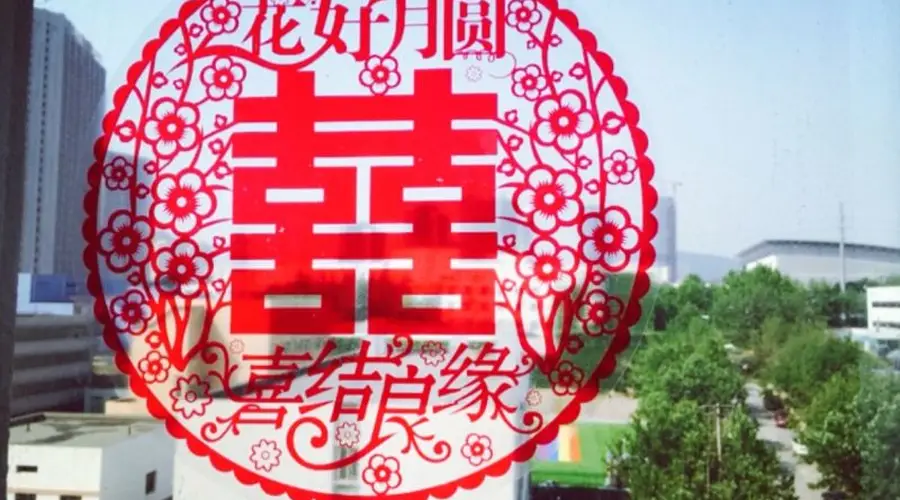 举行婚礼43天后28岁女子与男友因电子烟发生矛盾,持刀将男友捅死