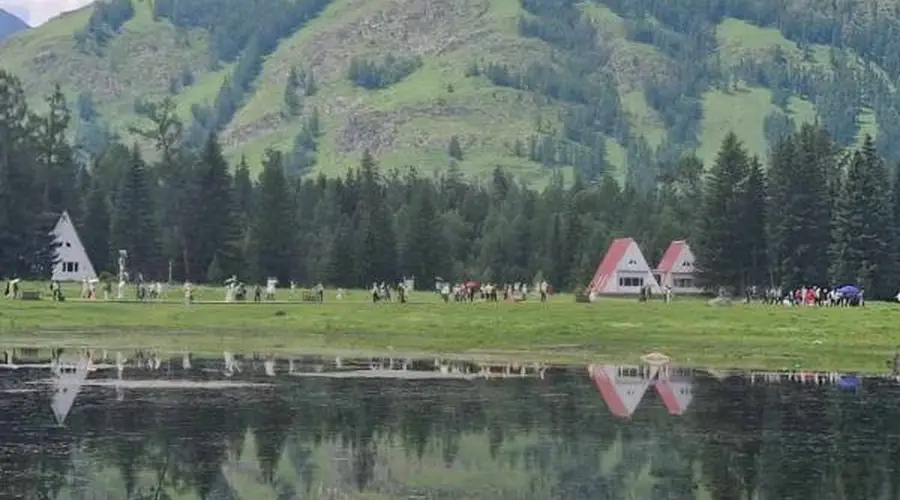 阿勒泰四季皆有景 这份旅行指南请收好