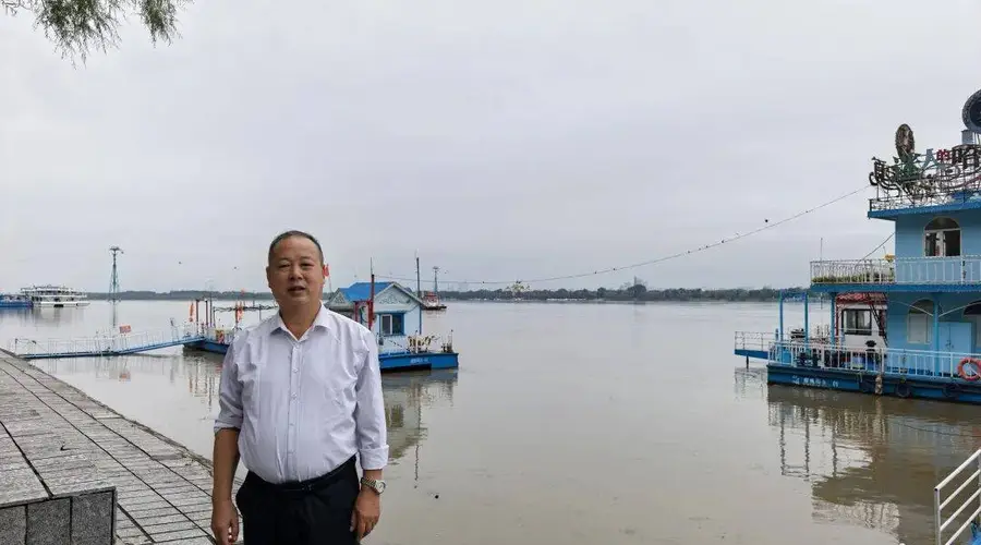 刘雄:漫步斯大林公园 聆听松花江涛声忆往昔
