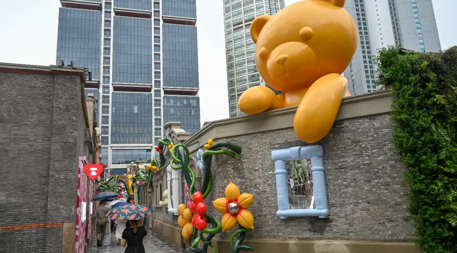 上海百年张园东区首开区揭幕，多幢历史建筑被重塑为潮流体验地