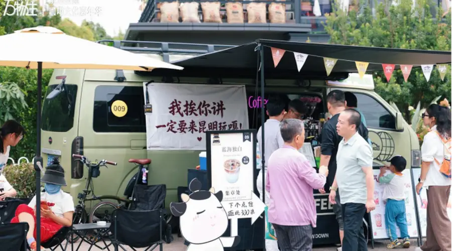 外国友人打卡云南咖啡 纷纷为本土风味打call