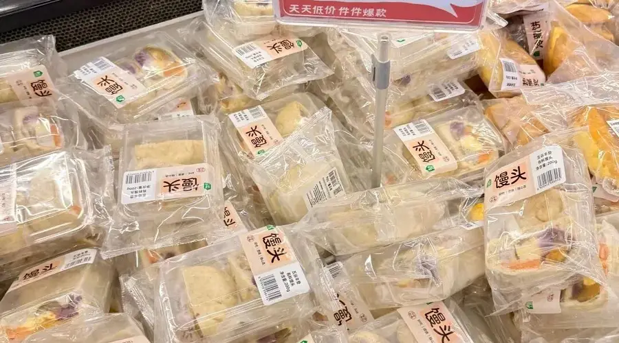 1.1亿次播放带动“干净碳水”热销 胖东来沃尔玛等渠道争抢这类主食货架