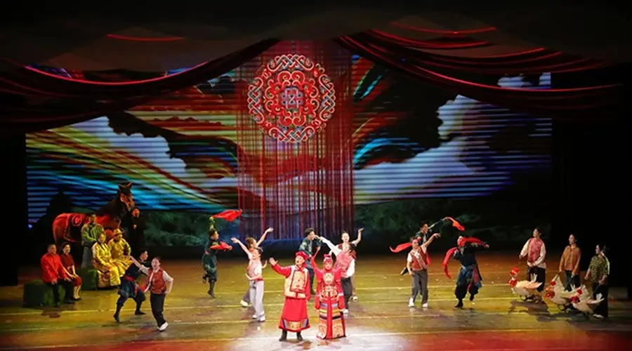歌舞剧《彩云飘落的地方》通辽首演开启全国巡演新篇章
