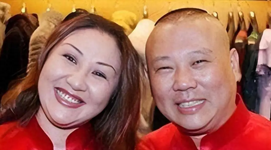 拔出萝卜带出泥！郭德纲被立案调查，妻子王惠幕后身份也浮出水面
