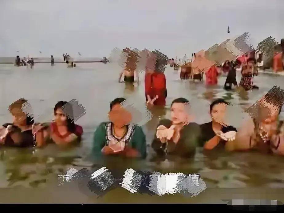 看完外籍人员闯入西藏玛旁雍措圣湖戏水的视频，浑身发冷！