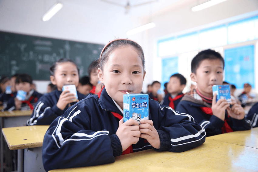第十七届奶业大会：从有奶喝到喝好奶 国家“学生奶计划”再升级