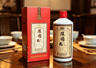 师傅说，这瓶酒里藏着他四十年没说出口的话