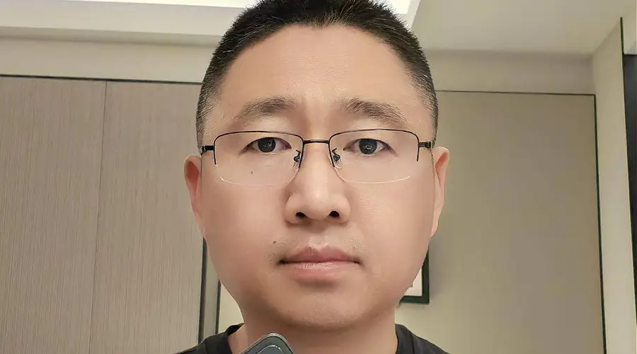 拯救者手机Y70新一代 养虾玩机两不误