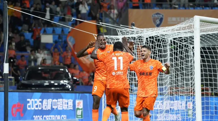中超-18岁小将破门克莱伯反超 玉昆2-1逆转河南