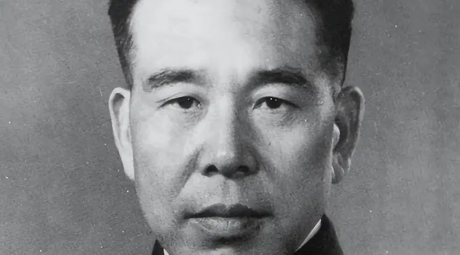 黄永胜评价周总理：搞外交是一把好手，搞内政是八级泥瓦匠