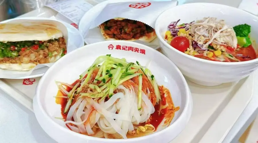 不是吃不起正餐,为什么越来越多人晚饭只买一份小吃?