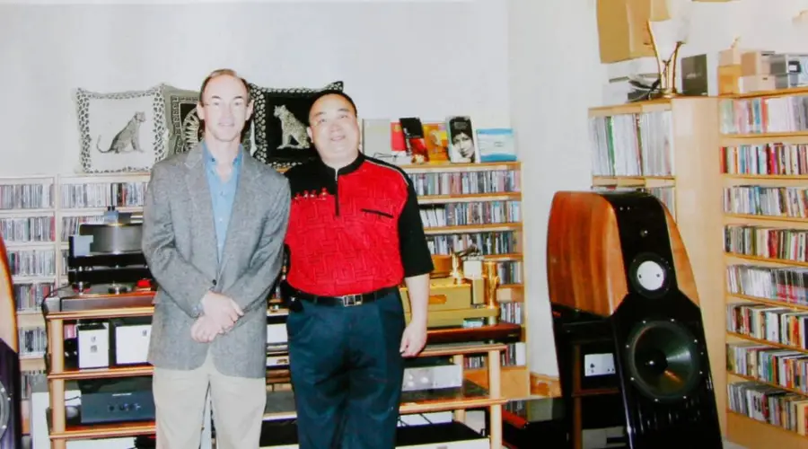 黄康俊著长篇纪实 从阳江到世界 第七章 黑胶唱碟 一种更纯美的精神追逐(二)