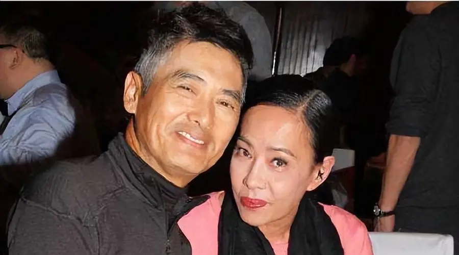 周润发：妻子痛失胎儿时，我从未松开她的手
