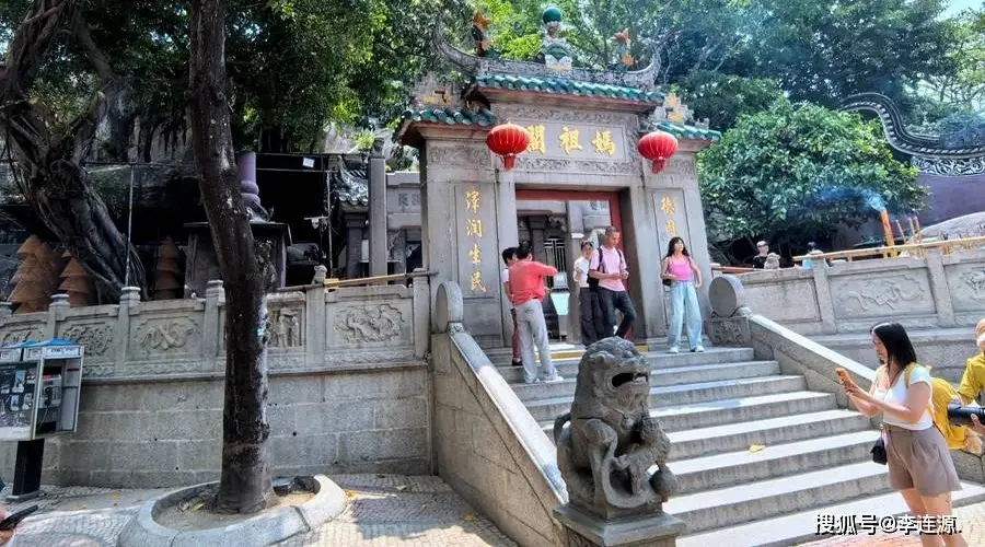 澳门妈阁庙到西望洋教堂深度游 邂逅中西世遗景致与影视取景地