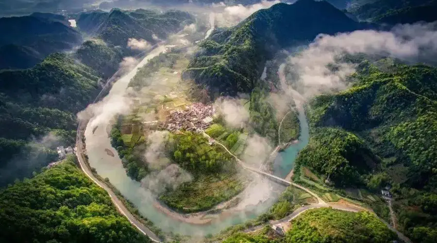 “皖美如画”康养旅游主题媒体见面会,首场为何选中石台?