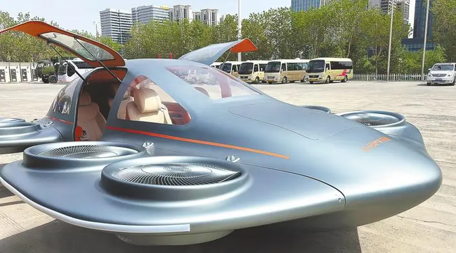 汉产“电鹰飞车”成亚欧博览会焦点