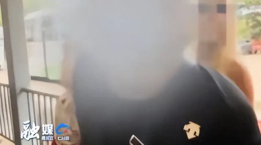 北京导游辱骂游客后续：拘留只是开始，还要面临3重处罚 饭碗没了