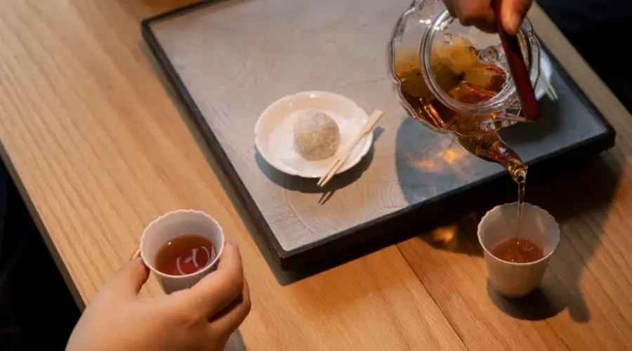 有人因喝普洱茶而被感染？一克熟茶五亿霉菌！喝熟茶等于喝脏水？
