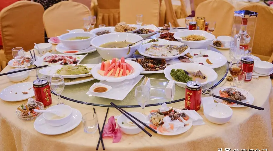 去了十多次平顶山喝喜酒,发现酒席都有这8个特点,第8点很赞!
