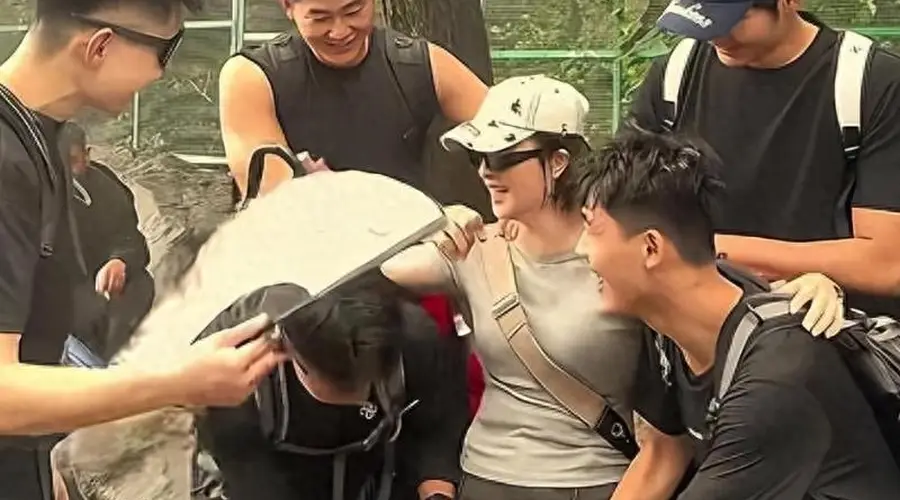 泰山陪爬乱象调查：接单后冷漠敷衍，无资质人员牟利三十万