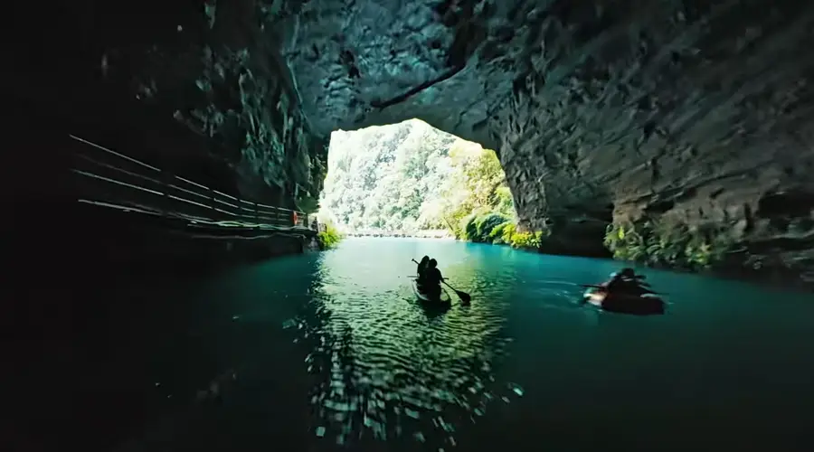 贵州多地抓溪谷旅游 清凉新业态激活夏日消费新动能